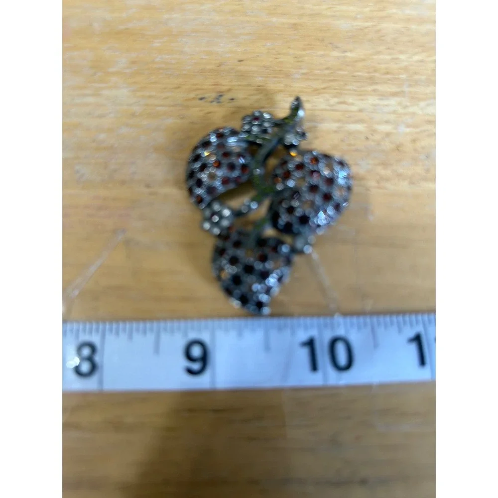 Vintage Style Amber‎ Crystal Leaf and Flower Brooch Gunmetal Tone Pin 572